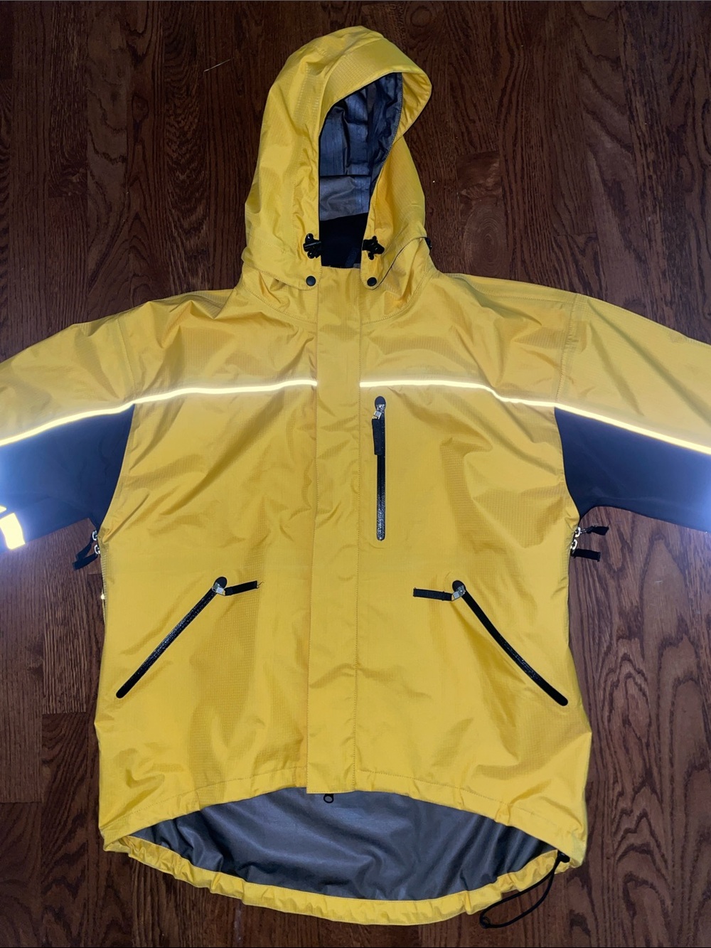 Performance Gore-Tex biking jacket TALL